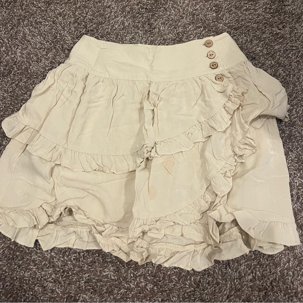 Flowy mini skirt